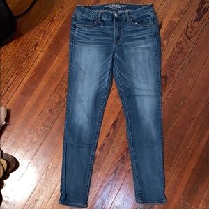 American Eagle Mid-Rise Jegging